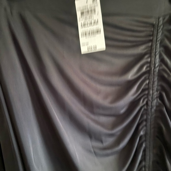 ORIGINAL PRICE $110 NWT TWO PIECE BLACK SPANDEX TOP SIZE XL. AND SKIRT SIZE M - Picture 5 of 7
